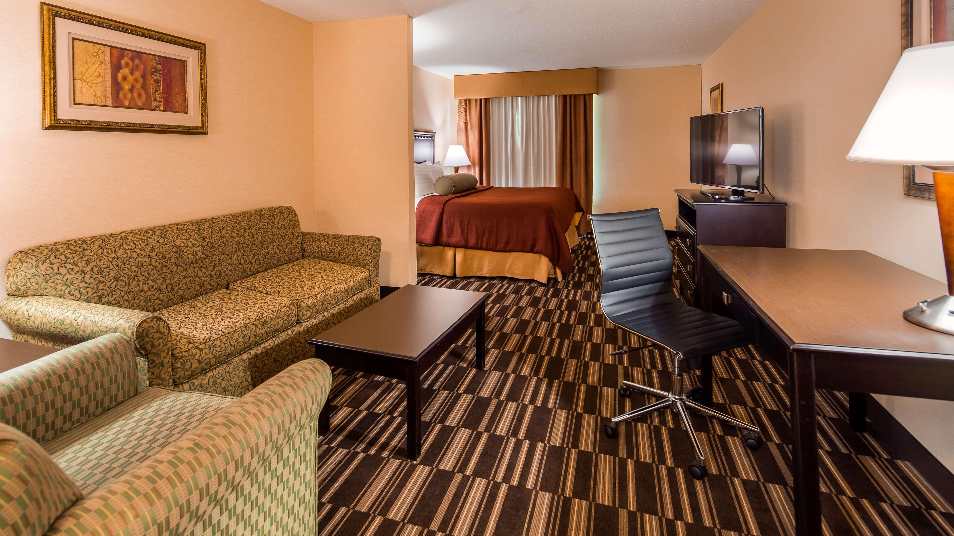 Best Western Plus Victor Inn & Suites Eksteriør billede