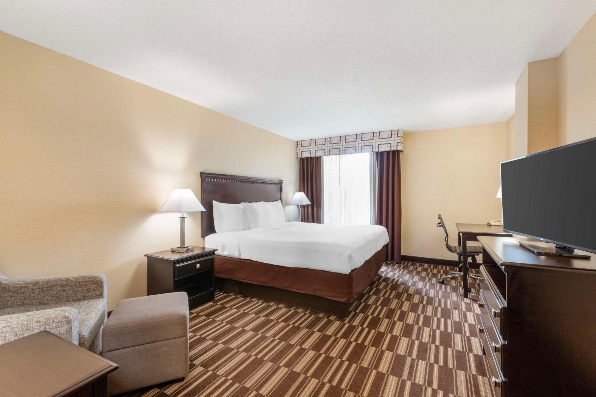 Best Western Plus Victor Inn & Suites Eksteriør billede