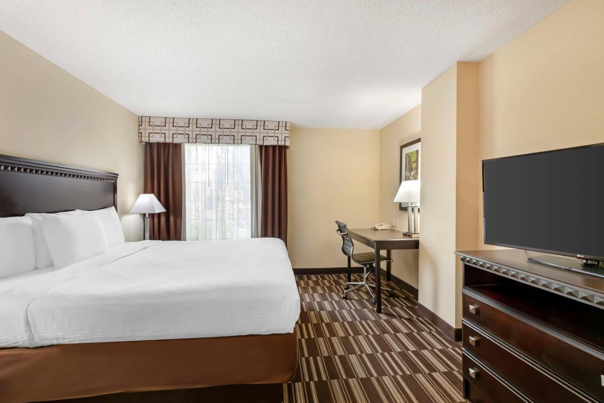 Best Western Plus Victor Inn & Suites Eksteriør billede